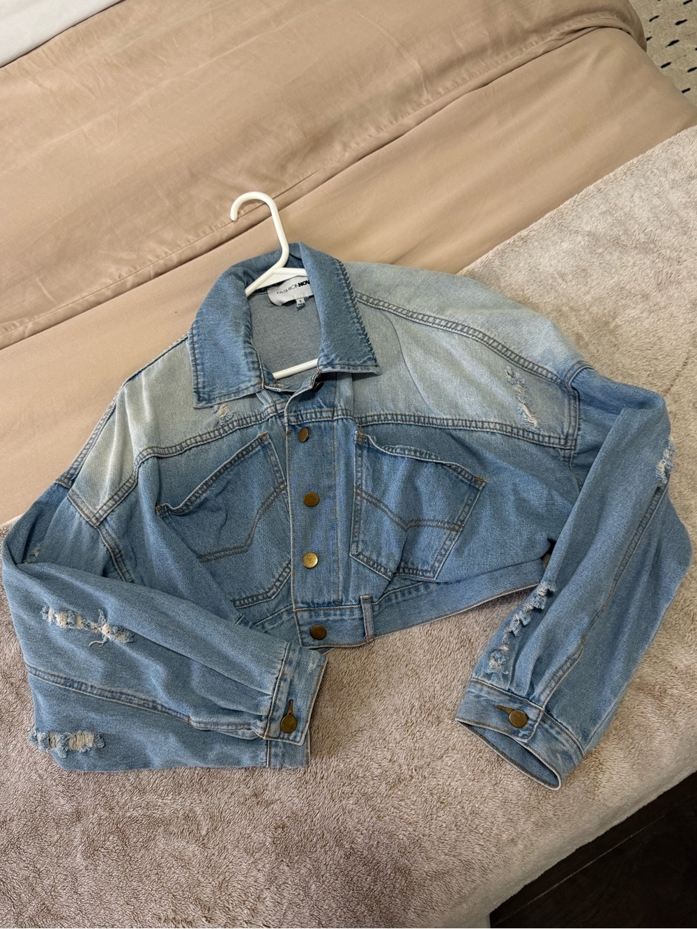 FASHION NOVA Cropped Denim Jacket Small